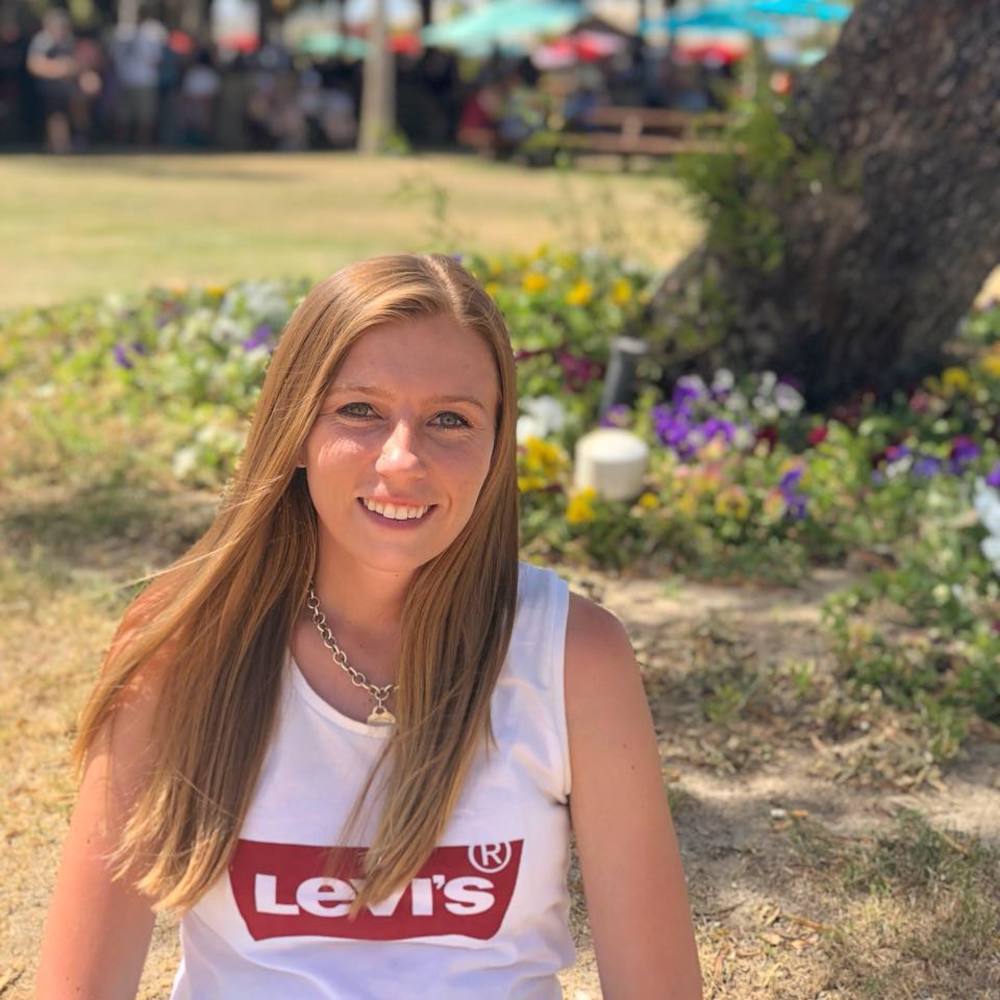 Meet your Posher, Lily